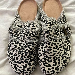 Brand new never worn size 9 leopard slip ons